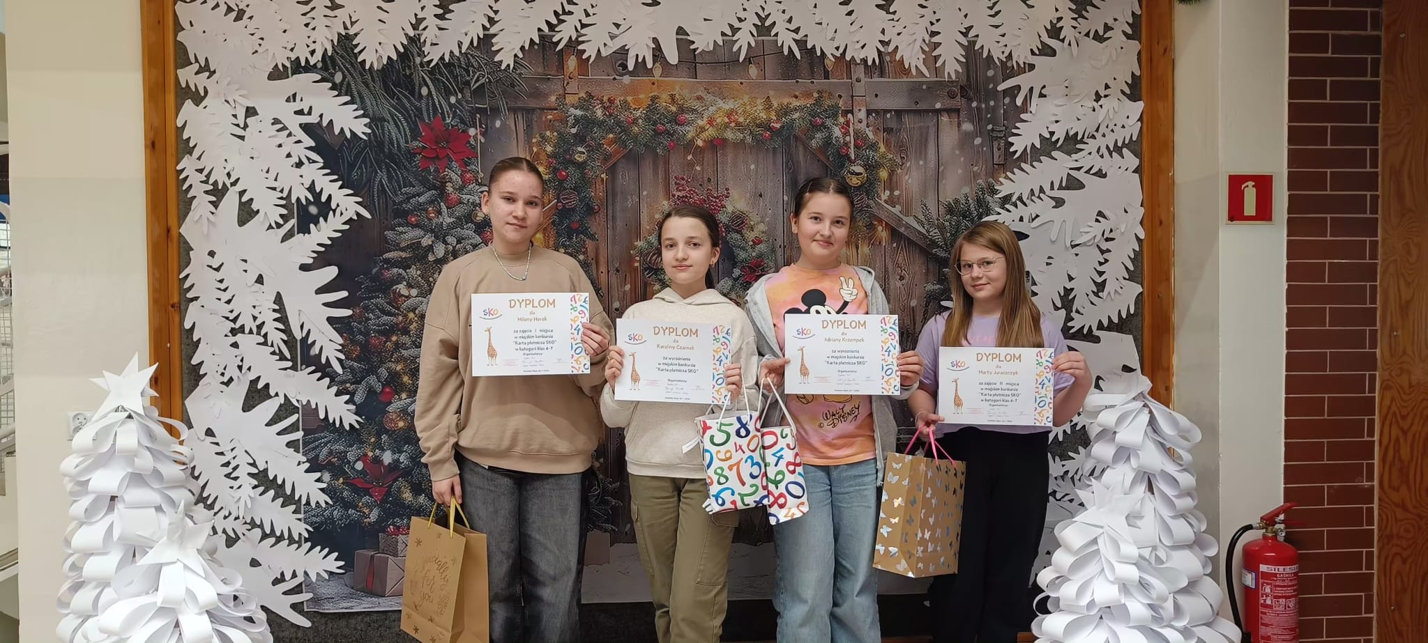 WhatsApp_Image_2024-12-03_at_15-08-21