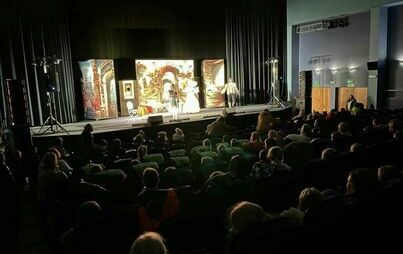 Zdjęcie do Wyjazd na spektakl &bdquo;Piękna i Bestia&rdquo; 