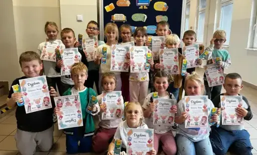 Zdjęcie do Pasowanie na czytelnika w bibliotece szkolnej